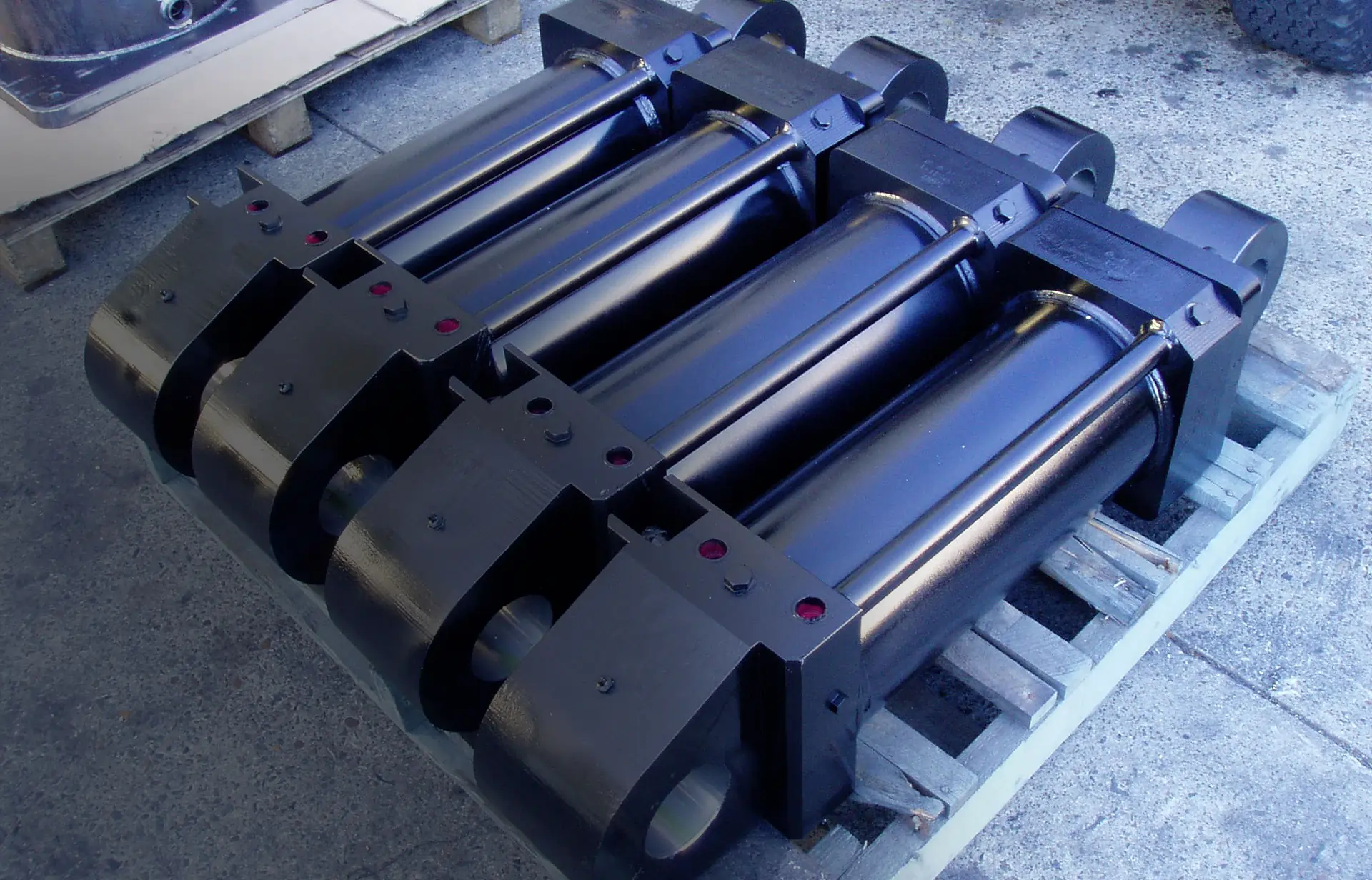 Hydraulic Cynders for Mining Equipment image